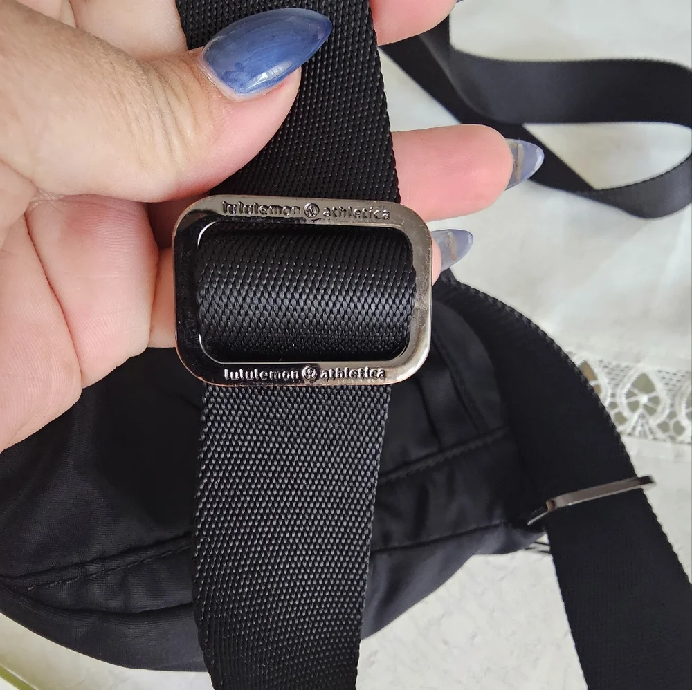 Lululemon All Night Festival Bag Micro 2L